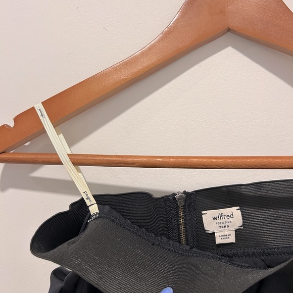 ARITZIA Wilfred 100% silk tulip black pocket skirt - size 0 - Picture 5 of 7